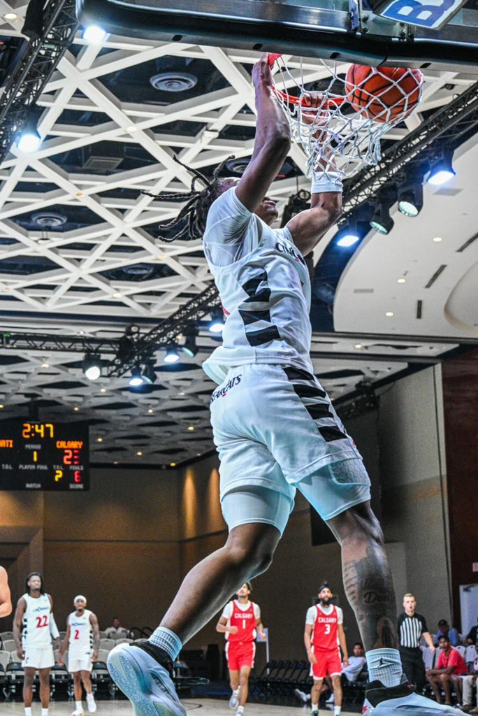 BahaMarHoops's tweet photo. Some flicks from @GoBearcatsMBB 107-66 win here at #BahaMarHoops https://t.co/BaTFX69cU2