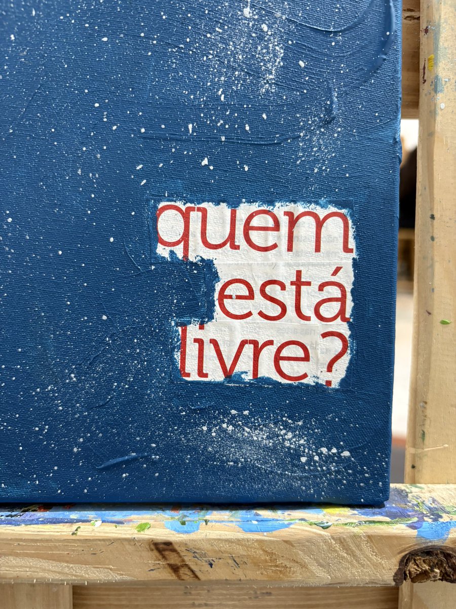 seraofin's tweet photo. a clínica me ensinou que liberdade não é fazer tudo o que se deseja :) 

talvez seja poder ocupar um lugar em que o desejo encontre condições para existir, sem precisar responder o tempo todo às expectativas dos Outros.

fazendo arte: https://t.co/exgsKl4rYX