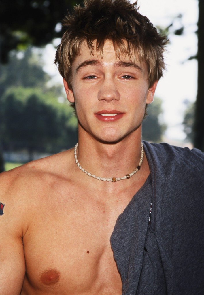 PopCulture2000s's tweet photo. chad michael murray (2001) https://t.co/rJqaOjV4b6