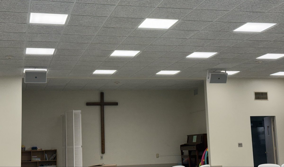 Tequila252's tweet photo. Here are a few pictures from a small installation in Williamston, NC at Memorial Baptist Church. We installed new speakers with sub and a Ethernet cable for their stage box for their digital console. https://t.co/WfzXel7HcE