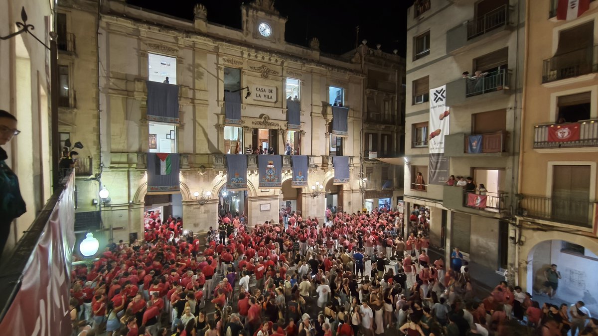 elMonCasteller's tweet photo. Resum Diada de la Firagost a Valls:

@collavella 5de9f, 4de9sf, 7de9f, pde6
@JovesValls 4de9f, 2de9fm, id4de9sf, 3de9f, pde5
#castells #castellers https://t.co/WGBZTaNJNF