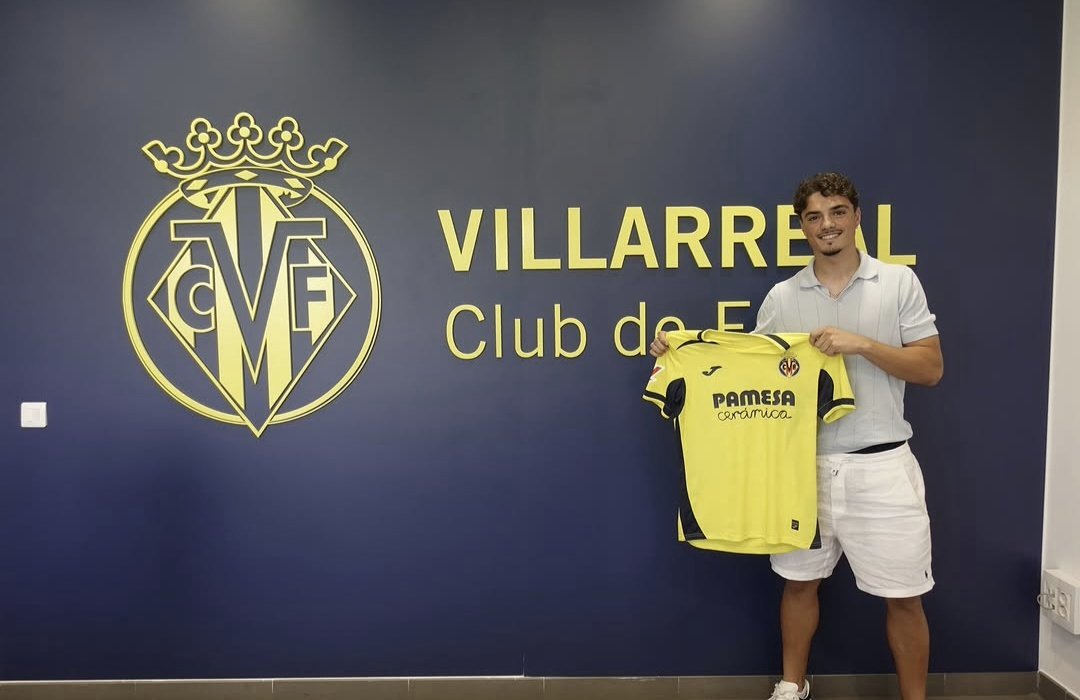xavi_jorquera's tweet photo. Otro de los FICHAJES del Villarreal C🟡 es DANILO LUCHETTI (2006), lateral izquierdo que llega desde el Nástic de Tarragona✅️

➡️El curso pasado jugó cedido en el CF Pobla de Mafumet

ℹ️ @esportbase https://t.co/goUCp8cdBm