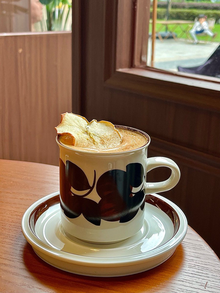 cuin_clara's tweet photo. [Hey, long time no chat! Grab a coffee this weekend u0026 catch up over silly stories and real thoughts—my treat!]， https://t.co/yJ4sGMa0jm