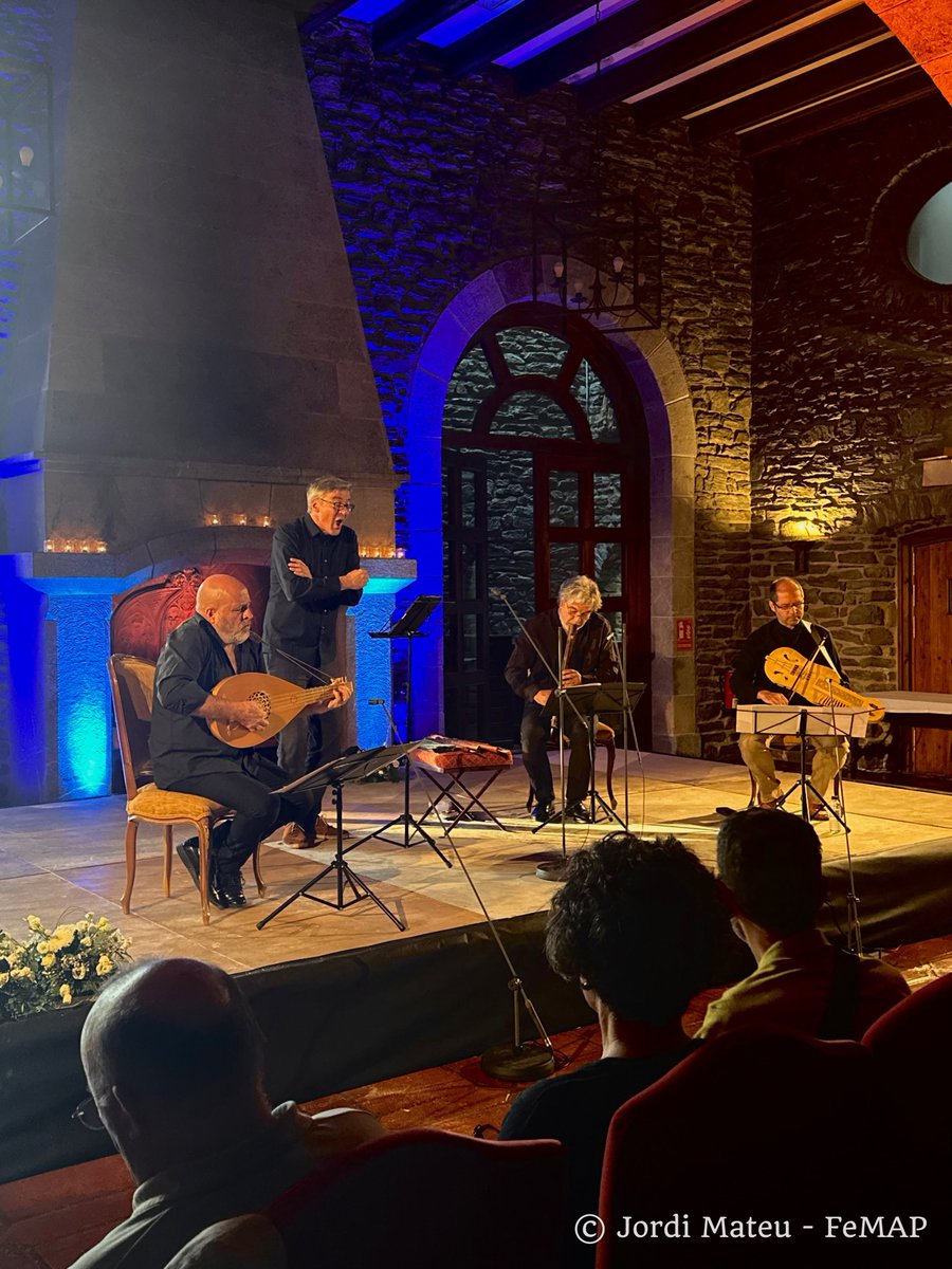 Festival_FeMAP's tweet photo. Així de bé ha anat el concert de La Caccia a Castellciutat! 🪕✨ 
Moltes gràcies a tots els qui us heu acostat a gaudir de la música medieval i de la visita guiada. 🙏🏻🎵

Us deixem un recull de les millors imatges! 📸👇

​#FeMAP2026 #Castellciutat #LaSeudUrgell #MusicaAntiga https://t.co/M0WQtyczJQ