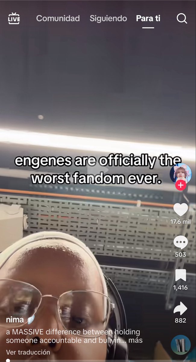 sofiislvshoon's tweet photo. hay gente que solo hace estos videos para ganar vistas, están desviando el problema principal, una persona literalmente perdió su vida por el ACOSO fuera del fandom que fuera, tengan un poco de respeto y dejen de armar mas peleas. https://t.co/BdDBZzTcph