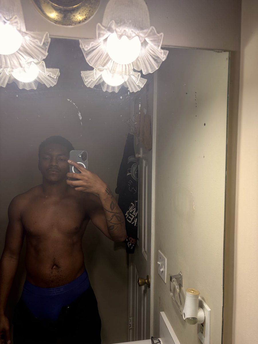 shecreamuno's tweet photo. 2 fa 1 👀
#chudai #porn #contentcreator https://t.co/FmY2nZAWF4