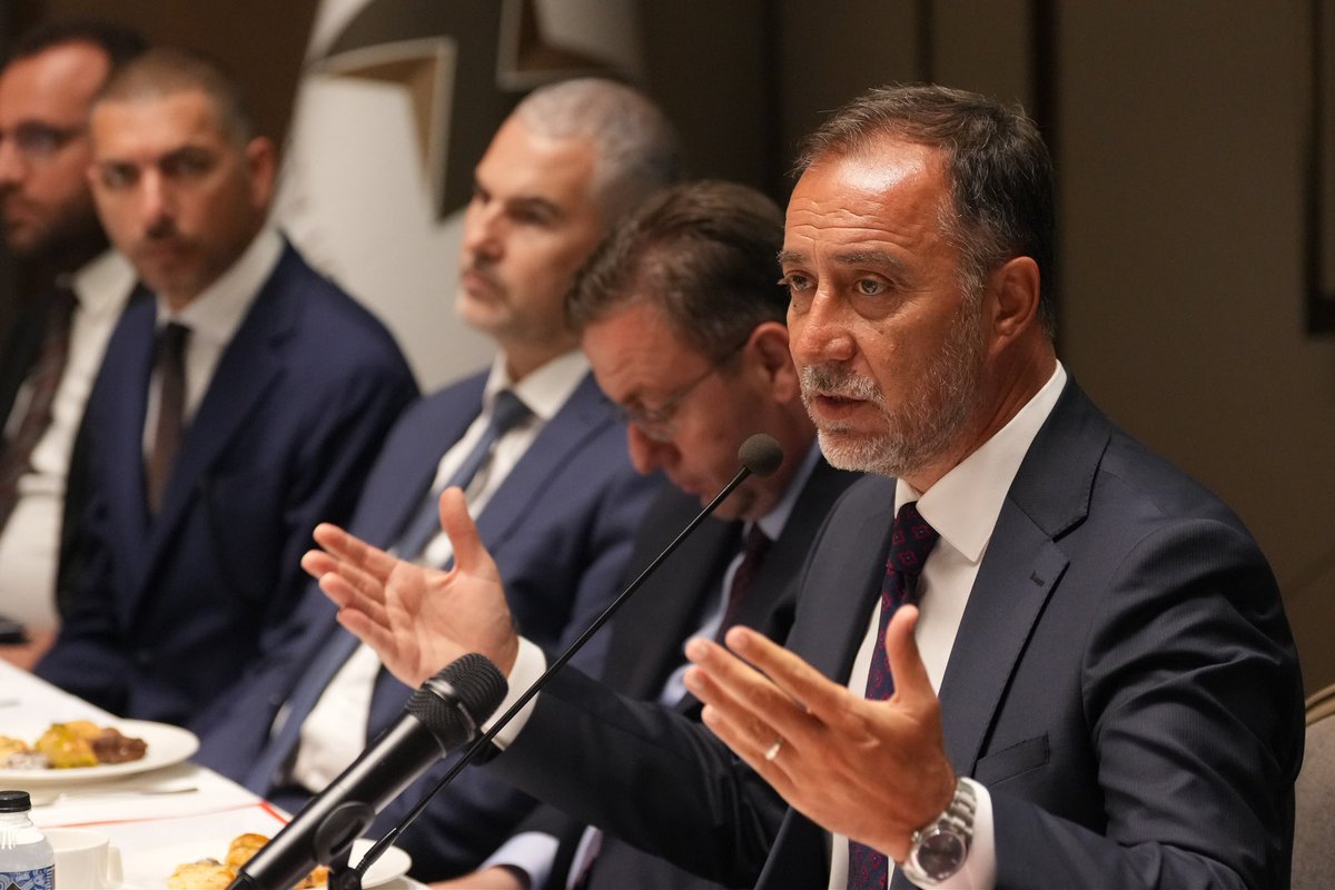 BBvolkanyilmaz's tweet photo. İl Yönetim Kurulumuz ile bir araya gelerek saha faaliyetlerimizi değerlendirdik ve yaklaşan ilçe kongrelerimizin hazırlık sürecine ilişkin planlamalarımızı istişare ettik.

Ülkemizin ve milletimizin huzuru için Liderimiz Genel Başkanımız Sn.Devlet Bahçeli’nin öncülüğünde yürütülen Terörsüz Türkiye kapsamındaki yasama çalışmalarını ele aldık.

Toplantımızın hayırlara vesile olmasını diliyorum.