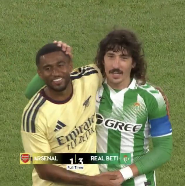 afcstuff's tweet photo. Reiss Nelson x Héctor Bellerín. 🥹❤️‍🔥 https://t.co/Vlxx9IOyHj