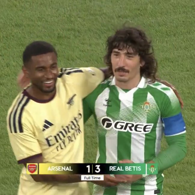 afcstuff's tweet photo. Reiss Nelson x Héctor Bellerín. 🥹❤️‍🔥 https://t.co/Vlxx9IOyHj