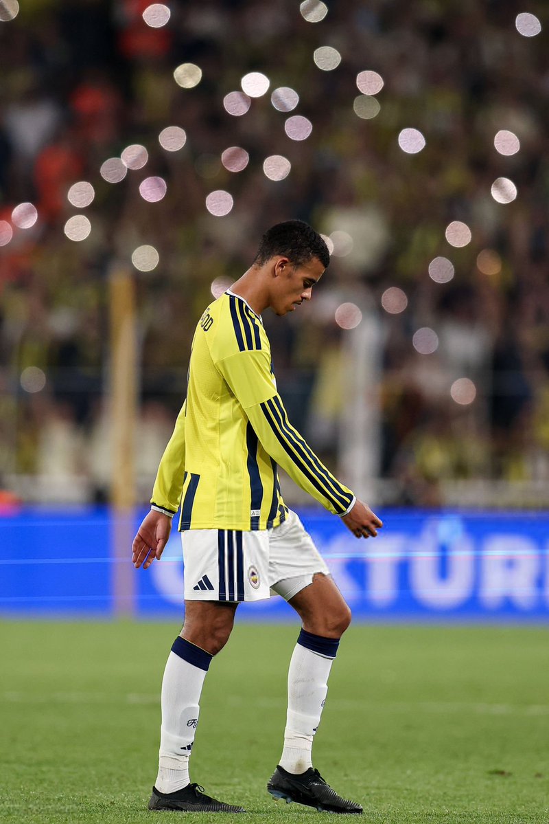 gencfborg's tweet photo. Sehr viel Qualität dabei.. 😉

#GençFenerbahçeliler https://t.co/ehUlrPR0Vs