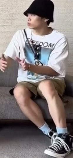 mint2252's tweet photo. 相手に対する敬意や礼節を重んじて
帽子取る素晴らしい影山くんのご挨拶❤️✨

影山くんの美しいアカペラ聴けて感謝❤️✨

黒バケハ被ると妖精さんみたいに
愛らしい影山くん❤️✨🧚

ランニングで引き締まったふくらはぎの
速筋がカッコよすぎる影山くん❤️✨

影山くん最高❤️‍🔥✨

#影山拓也 #椿泰我 #松井奏