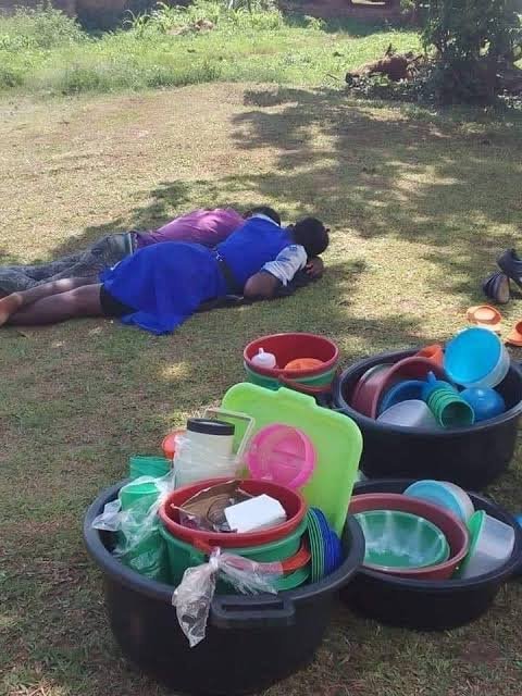 agribussiness1's tweet photo. Plastic hawkers suffer alot,we need labour laws  reforms to work to save Ugandans, every Ugandan is like a slave at whatever they do.its so painful .We need strong reforms to fix Uganda.Kiyamba mmwe .MPs,ministers etc don't care about enacting  laws that shape Uganda instead many are confused about roles of a leader, many need orientation and rehabilitation instead, we blame you voters and the appointing authority or team..akaliiro mukawulira..@NRMOnline @@KagutaMuseveni @mkainerugaba @mukulaa @ntvuganda @nbstv @norbertmao @BalaamBarugahar @HonTwallafadil @MwesigyeFranks