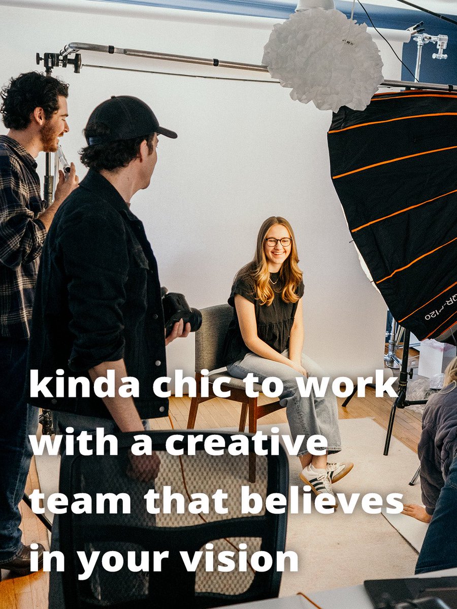 TeamGirlilla's tweet photo. Kinda chic to work with us 😏 https://t.co/TBBMP7XYdL