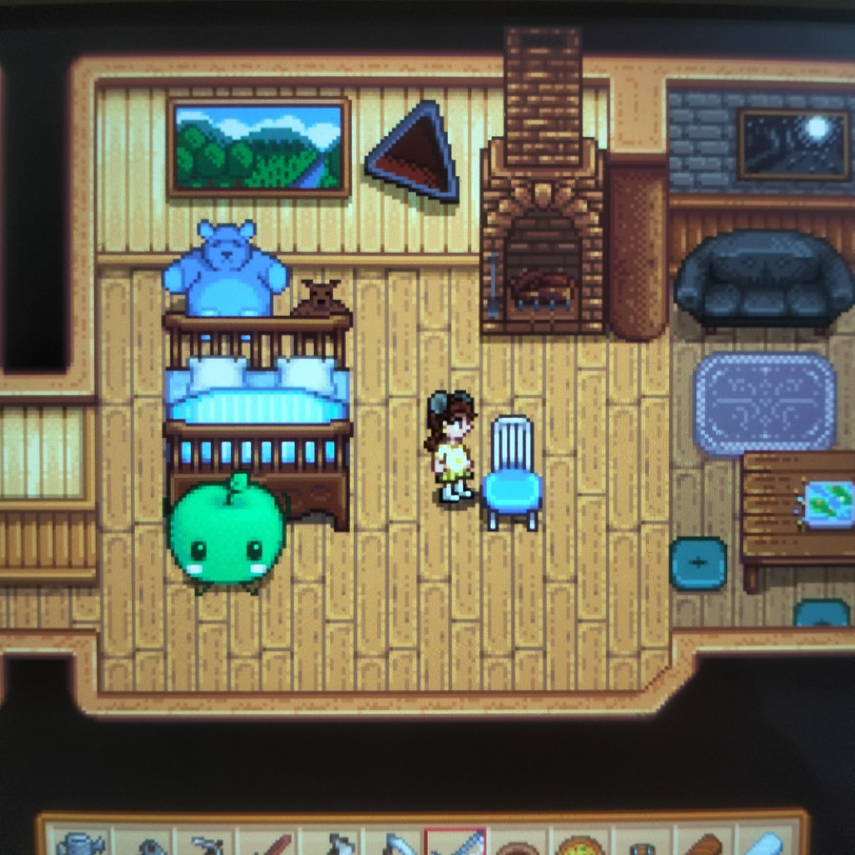 d4llieleon's tweet photo. He said that and brought me a chair 😭😭 at least it matches the bed (no one comment on the status of my house I'm still early in this save💔) https://t.co/HFidA6HMu0