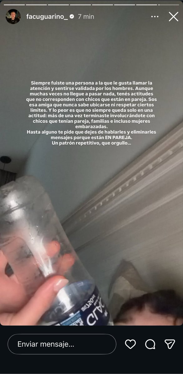 perfectini's tweet photo. che todo lo que salió a decir guari sobre tuli acosta !! ella le mandaba mensajes y se le insinuaba a luck ra cuando estaba de novio con la joaqui y le escribía a hombres casados/en pareja 🙏🏻 LAM https://t.co/LGdo02JYyA