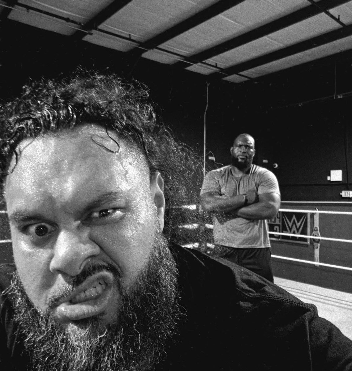 FadeAwayMedia's tweet photo. Bronson Reed training for his WWE return with OMOS 💪🏼 https://t.co/9KTNBGuAJI
