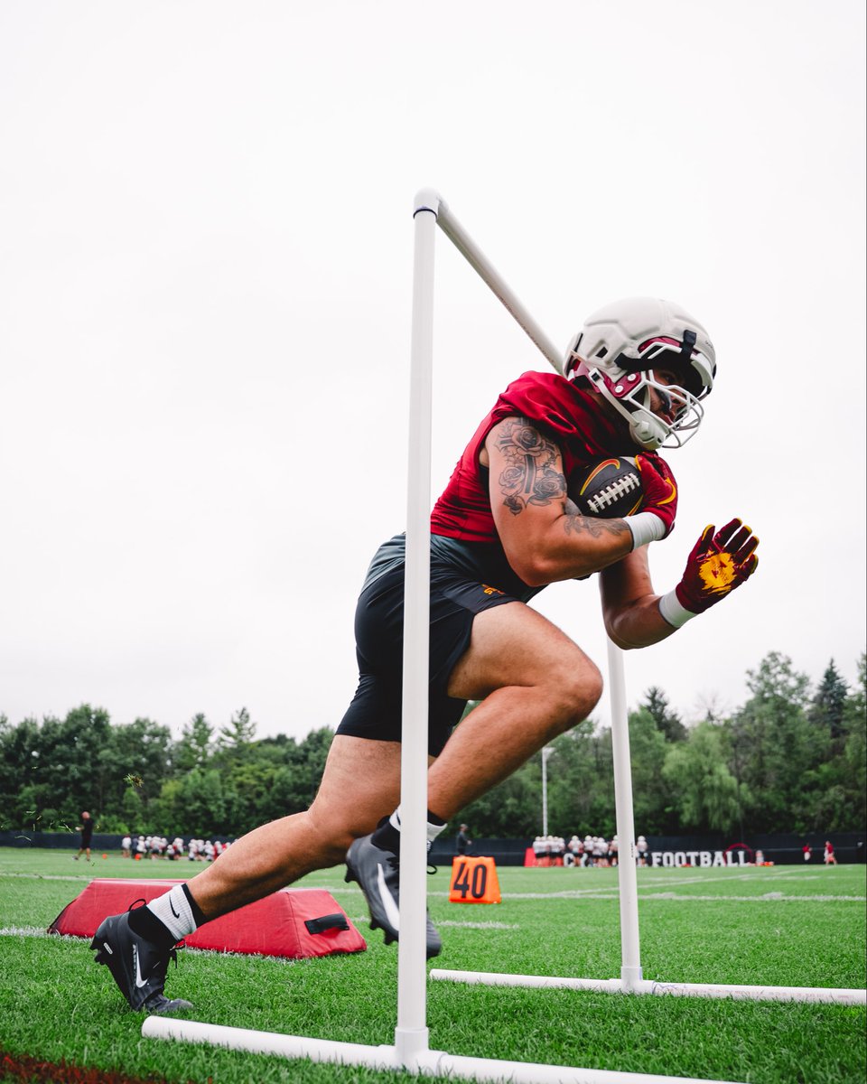 CycloneFB's tweet photo. day one in the books 🌪️‼️ https://t.co/DmmZU0ln7o