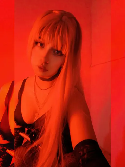yizsdarby7's tweet photo. "ℜ𝔢𝔡𝔲𝔧𝔢 𝔪𝔦 𝔳𝔦𝔡𝔞 𝔞 𝔩𝔞 𝔪𝔦𝔱𝔞𝔡 𝔭𝔬𝔯 𝔱𝔦, 𝔏𝔦𝔤𝔥𝔱. 𝔜 𝔩𝔬 𝔥𝔞𝔯í𝔞 𝔡𝔢 𝔫𝔲𝔢𝔳𝔬"
𝕸𝖎𝖘𝖆 𝕬𝖒𝖆𝖓𝖊 - 𝕯𝖊𝖆𝖙𝖍 𝕹𝖔𝖙𝖊 🍎💀📓
☆
☆
☆☆
☆☆☆
#deathnote #cosplay #misaamane #anime #cosplaygirl https://t.co/X7vOHcsWo1