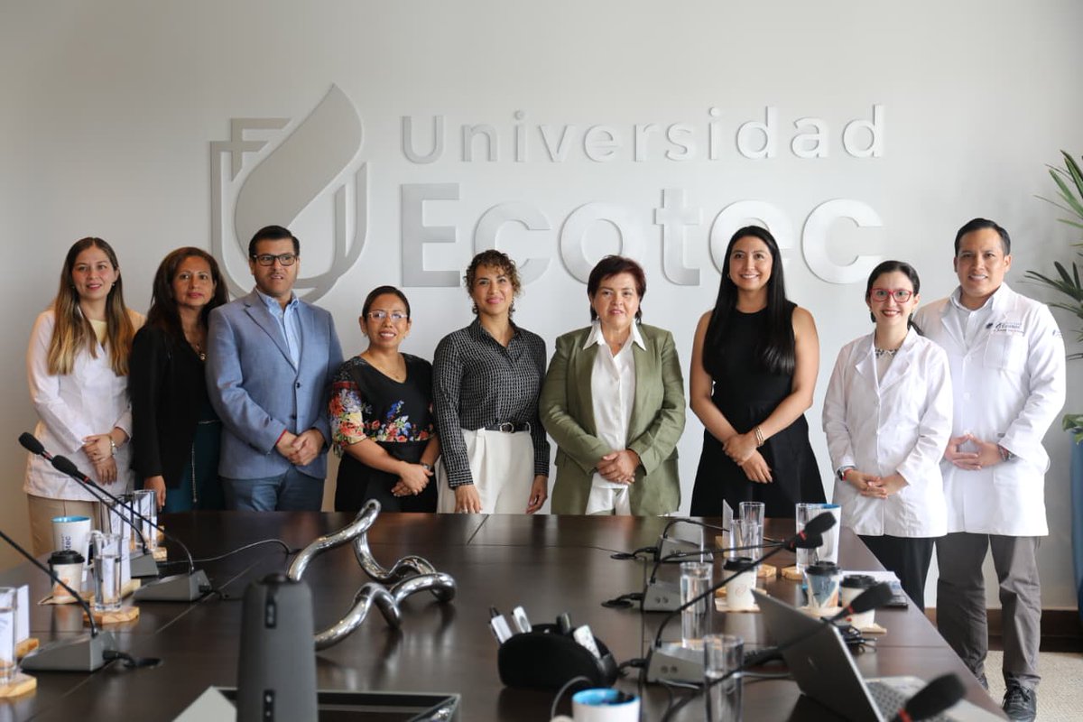 Caces_Ec's tweet photo. La presidenta del #CACES, Ximena Córdova, junto al equipo técnico, visitó la @UEES_ec y @UnivEcotec para presentar los resultados de la primera convocatoria 2026 del #EHEP. Estos espacios fortalecen el diálogo y la mejora continua en la educación superior. https://t.co/zLHY1uc5ri
