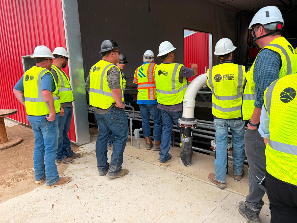 ambiogascouncil's tweet photo. Today our Operator School took students to visit 3 very different #biogas facilities: A wastewater treatment plant, a dairy RNG plant and a beef processing plant. Each site offers valuable lessons, helping operators improve safety, reliability &amp; performance. #AnaerobicDigestion https://t.co/QqM14llh6l