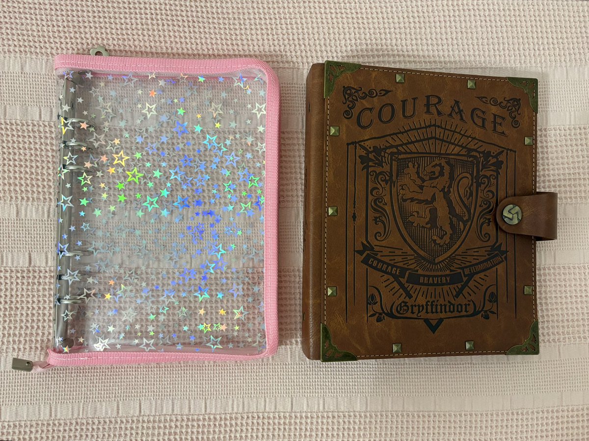 kooromiii's tweet photo. ~binder satıs
~yıldızlı 450 tl, hp 850 tl
~ayırma yapmıyorum acil gitmesi lazım https://t.co/6EsgF1AOOX
