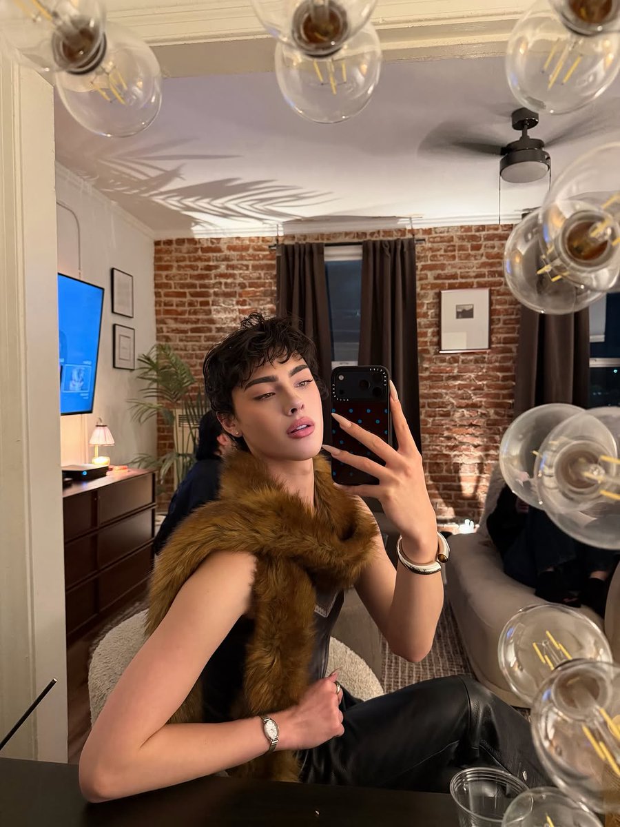 aidenbelterf2c8's tweet photo. 🤎🤎 https://t.co/ZTlHJTCNeU