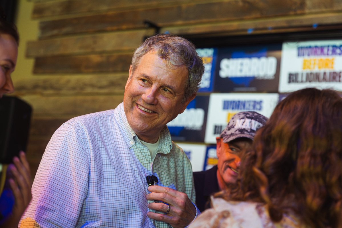 SherrodBrown's tweet photo. Clevelanders are ready for a leader in Washington who works for Ohioans, not corporations and billionaires. https://t.co/biBc4eBAwz