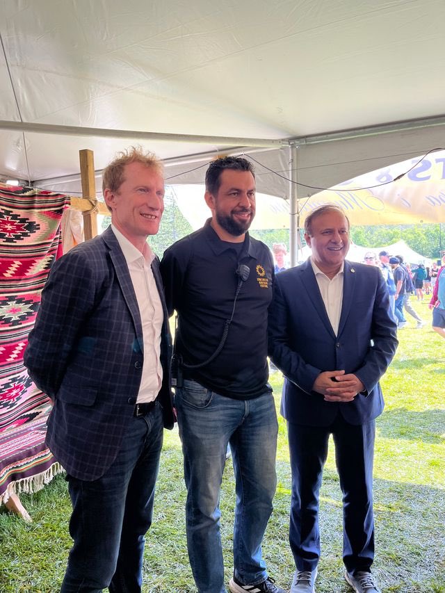 MarcMillerVM's tweet photo. Le @EdmHeritageFest est un évènement incontournable du milieu culturel dynamique d'Edmonton, célébrant les gens, les histoires, les cultures et les traditions qui façonnent un Canada fort et résilient. https://t.co/ynjG8wpyn1