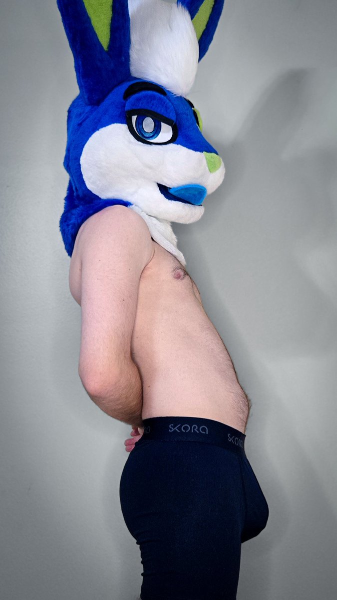 NeonStarBunny's tweet photo. Showoff those undies! 🩲
#NationalUnderwearDay https://t.co/S3mF9WSaHS