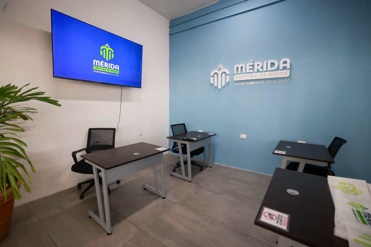 zhazil's tweet photo. Los mercados son el corazón de nuestras comunidades. 💙

Hoy, con un coworking gratuito, damos un paso más para que las y los meridanos tengan un espacio para aprender, trabajar y desarrollar sus ideas.💻

Gracias alcaldesa @CeciliaPatronL por seguir impulsando estos espacios. 🙌🏼 https://t.co/8ROmFb2BMn