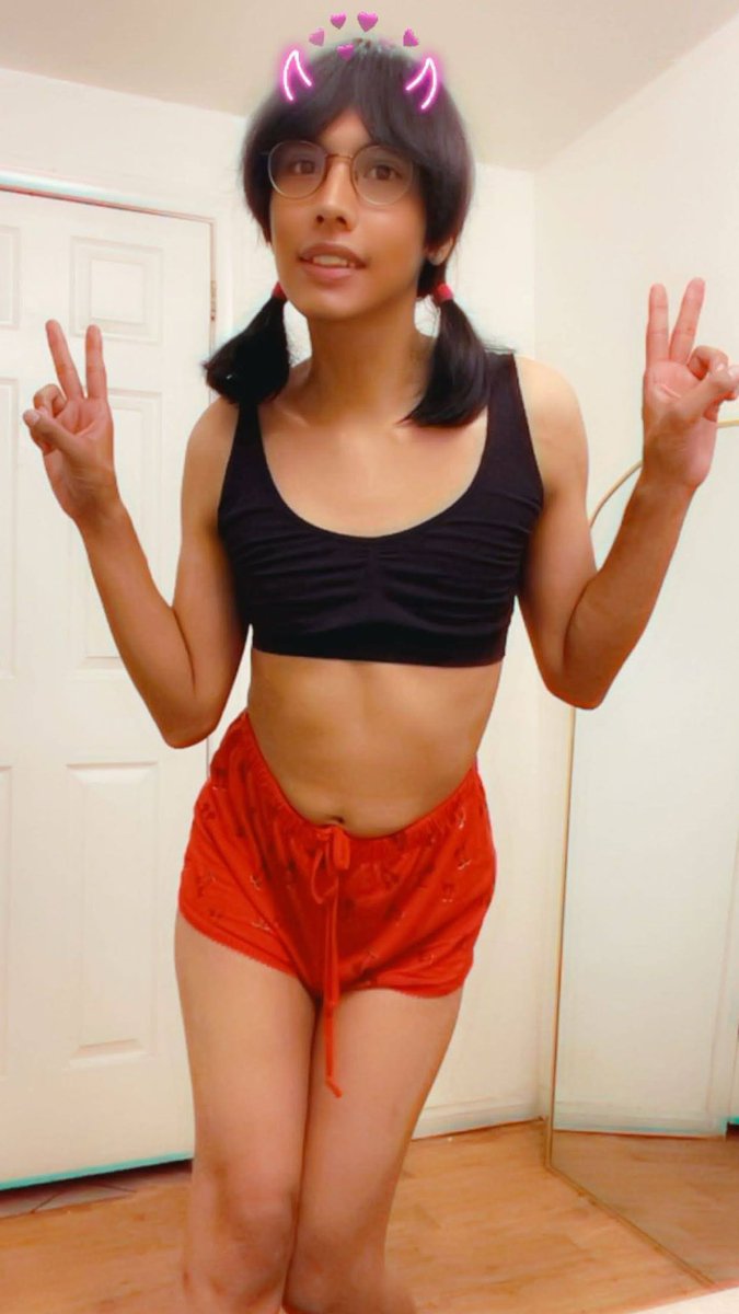 cecearra's tweet photo. I know I haven’t posted in a while, but here’s some new photos I just took 😁❤️ https://t.co/a27bjB1kH2