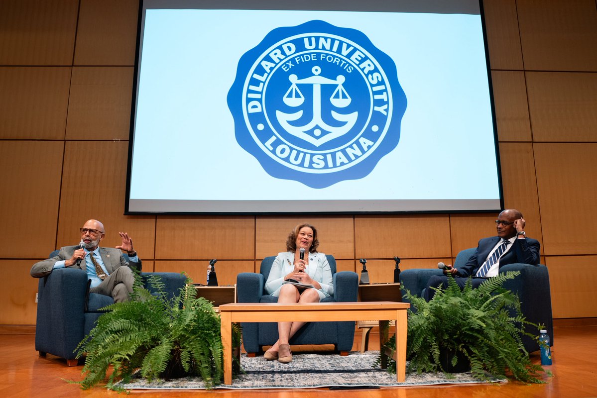 du1869's tweet photo. Three generations of Dillard leadership came together for a conversation that our campus community won't soon forget. Thank you to Dr. Lomax and Dr. Kimbrough for coming home to share your wisdom with us! 💙🤍 https://t.co/LBXKKAKjmv