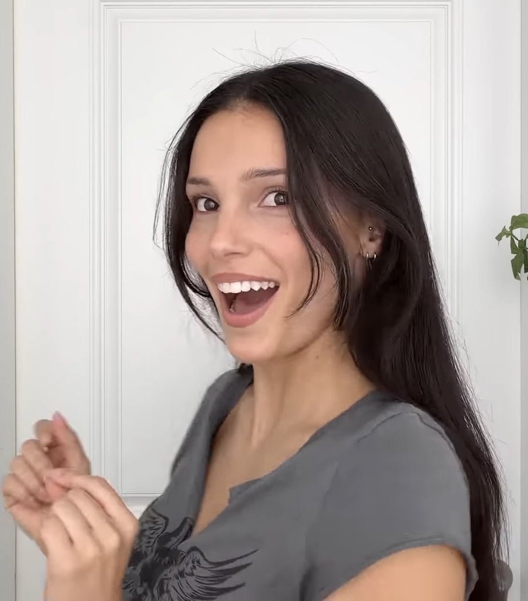 indesobsession's tweet photo. she’s so beautiful pls https://t.co/oSZEyFRo4p