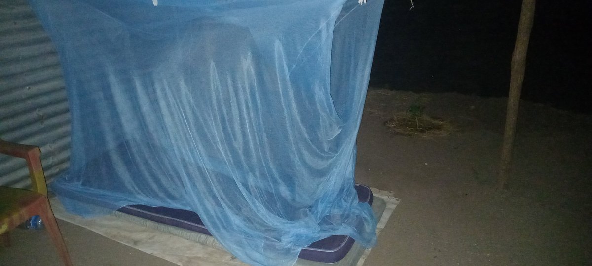 PsalmSamie's tweet photo. Hello friends, here again trying to share the harsh conditions in kakuma Refugee Camp. 
We still lack shelters, there are no enough bedding, no mosquito nets for all, no solar to provide light.
Please if you see this, please share, comment, repost, like.
https://t.co/oeWW1ro9U9 https://t.co/loUm6Omnkn