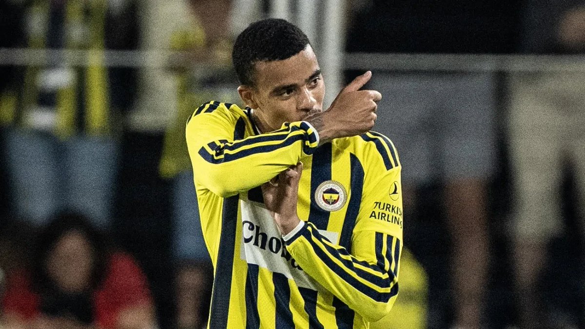 ajansfenercom's tweet photo. Mason Greenwood: "Şunu söylemek istiyorum ki, Fenerbahçe taraftarı harika."