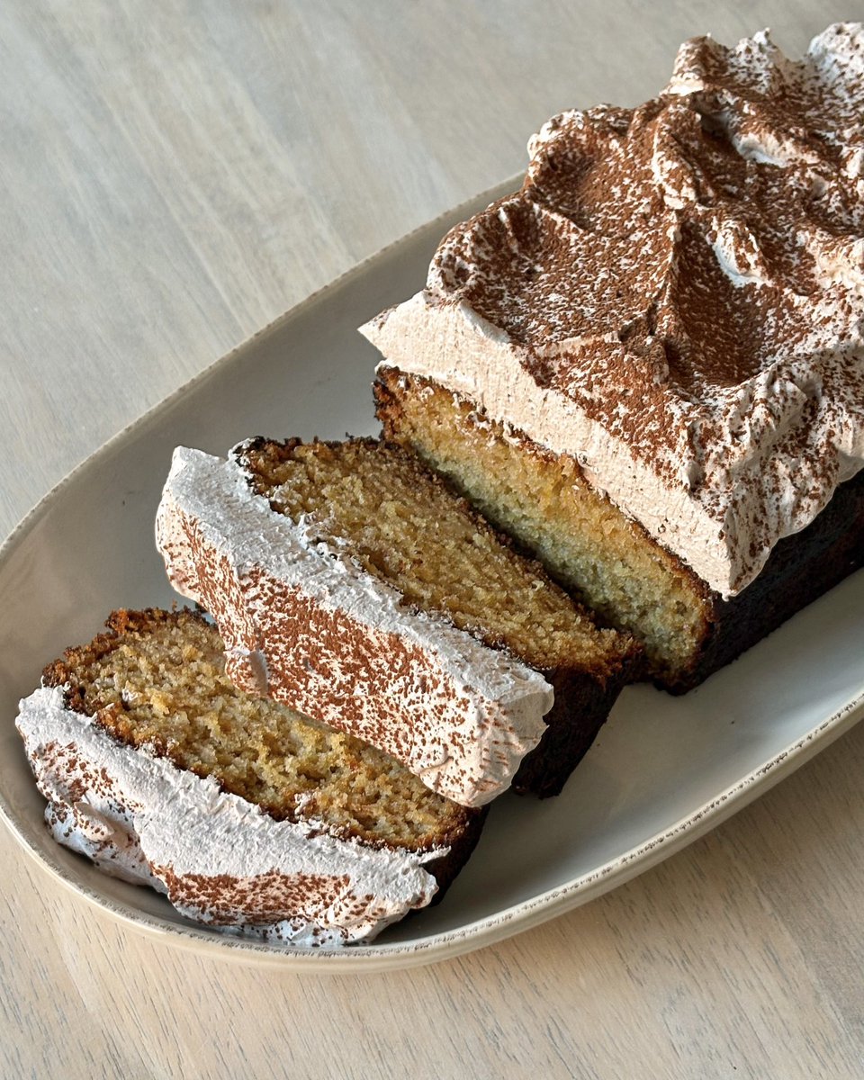 saweeeties's tweet photo. pear cardamom olive oil honey loaf with cinnamon honey whipped cream https://t.co/zBvLWMvrqV