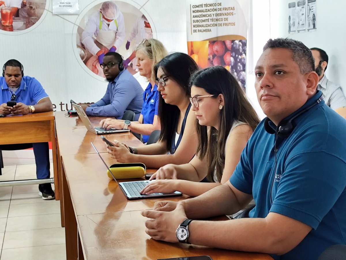 ITPproduccion's tweet photo. 🌿Delegaciones de Guyana y Surinam, junto con especialistas del Banco Interamericano de Desarrollo (BID), visitaron el @citepromaynas para conocer las experiencias de innovación tecnológica que impulsa el #ITPredCITE en beneficio de las mipymes amazónicas. https://t.co/QEFF873Emo