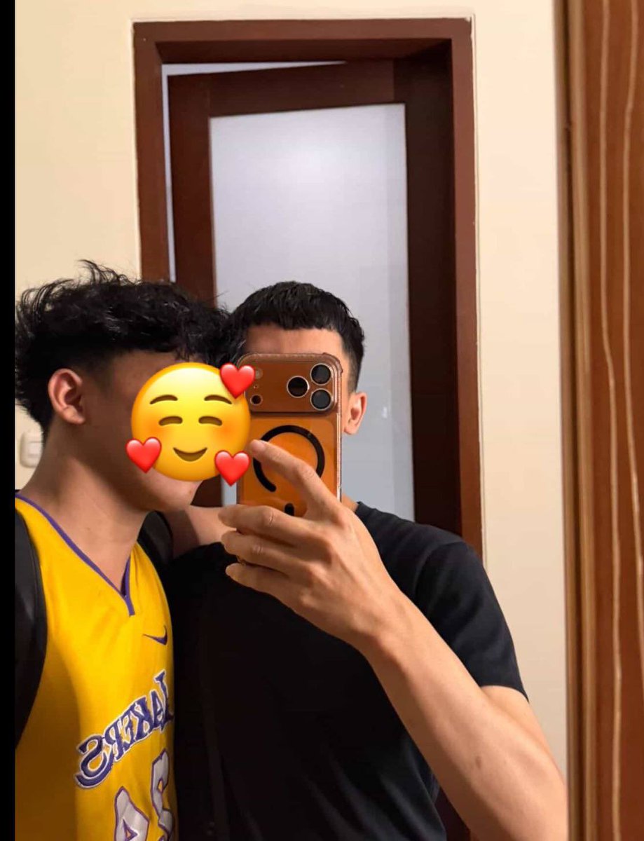 nvertrustgay's tweet photo. grupnya cari aja di tele gratis ituu video videonyaa update terus setiap harii https://t.co/wGWC1fL6EM