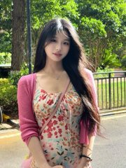 TaskerNikki's tweet photo. 旁边那个家伙火辣辣的眼神一直黏在我身上都不带挪窝的真想问问他是不是没见过大美女呀也不怕把眼珠子给看化了 https://t.co/AcC0OiFYyc