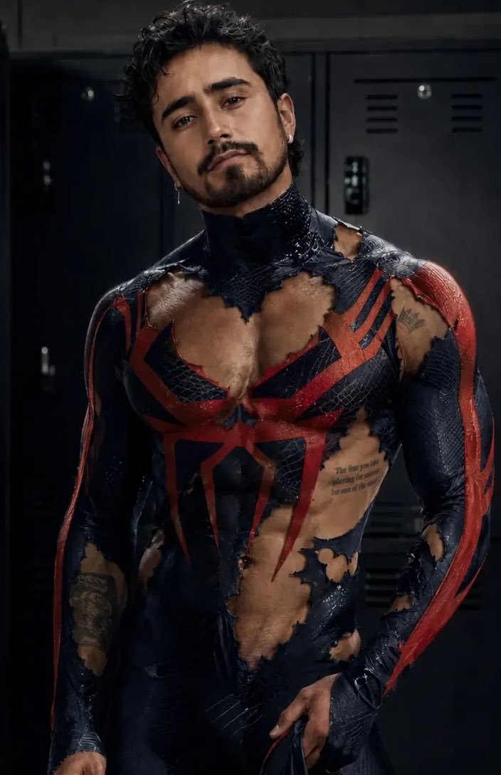freddie20004's tweet photo. Michael Cimino via IG

Which suit do you like best?  

Spider-Man 2099.           Venom.      X-Men https://t.co/2SRJTfyNB4