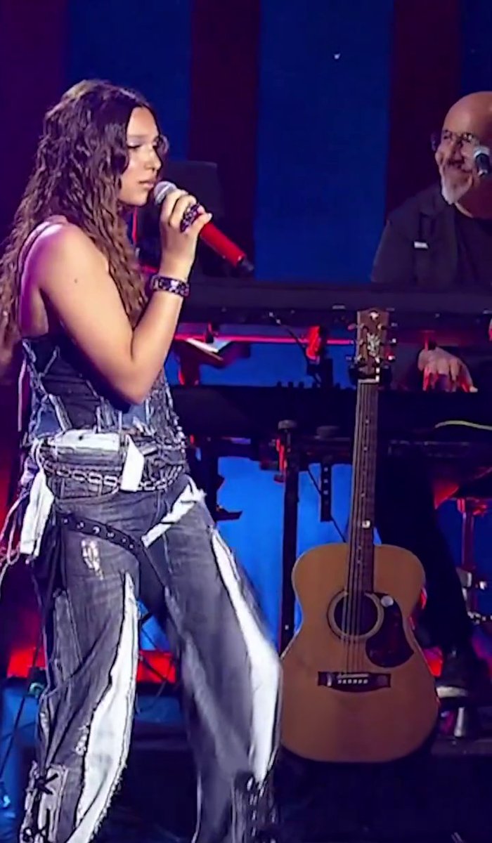 GerryAnt2026's tweet photo. #cosenza Concerto "Il cielo è sempre più blu" in ricordo di #rinogaetano registrato #12giugno2026 #rairadio2
differita #5agosto2026
@SarahToscano_ https://t.co/kU4KH0kORa