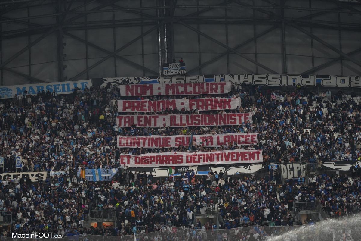 Cuadrilateral3's tweet photo. t’es le seul responsable de cette situation t’es le pire proprio de l’histoire du club 

DÉGAGE PITIÉ DÉGAGE https://t.co/hcB9ls5RTO