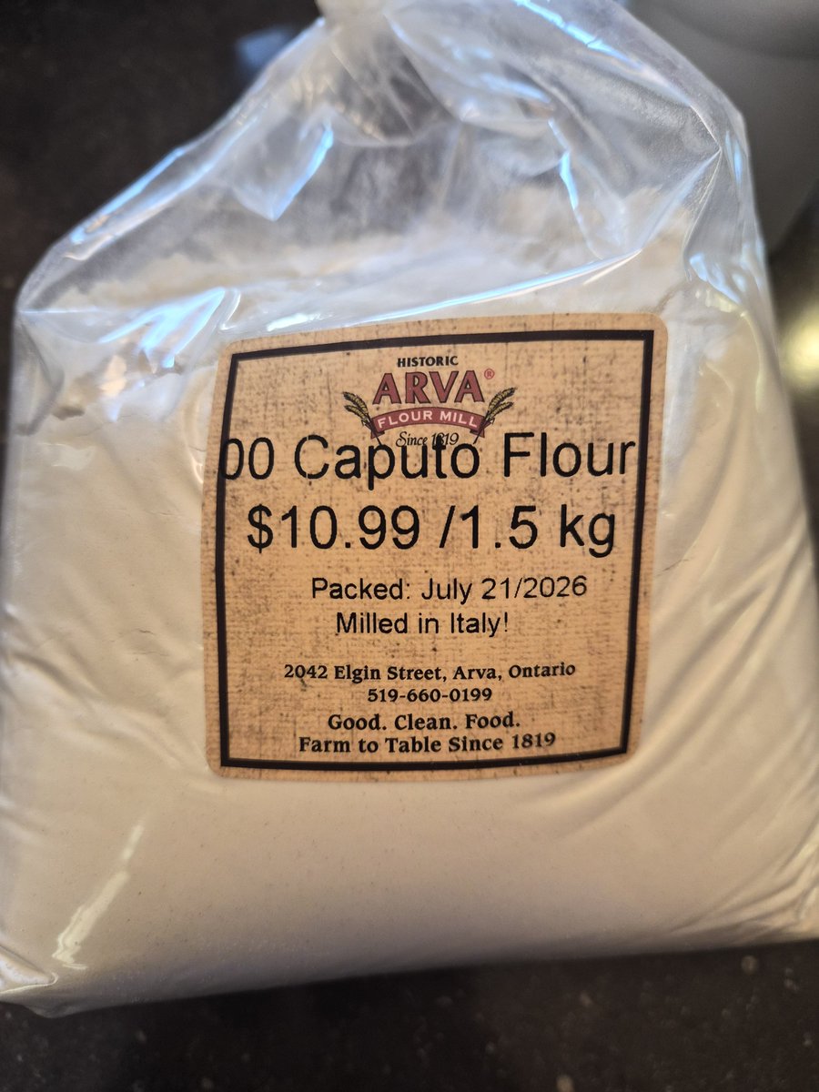 AreOhEssEyeEe's tweet photo. For those of you in SW Ontario that are looking for unpoisoned Italian flour,  Arva Flour Mill now carries Caputo 00 flour!!! 

The bags are bigger than you typically get and the price is way better than anywhere else! https://t.co/ao9CEATdct