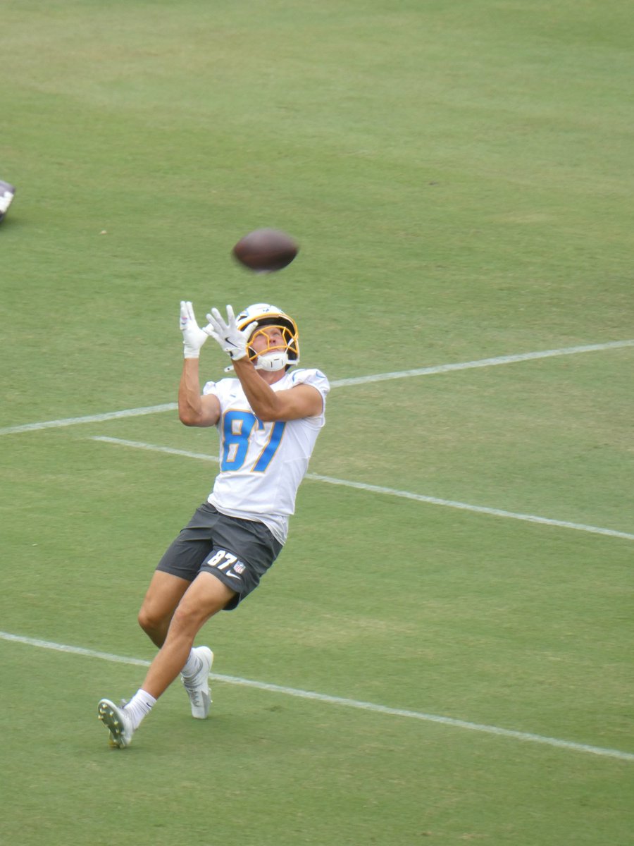 SportsFanInAz's tweet photo. #Chargers slow walk through day and fans turned out in San Diego #BoltUp https://t.co/UIQgZIv2IR