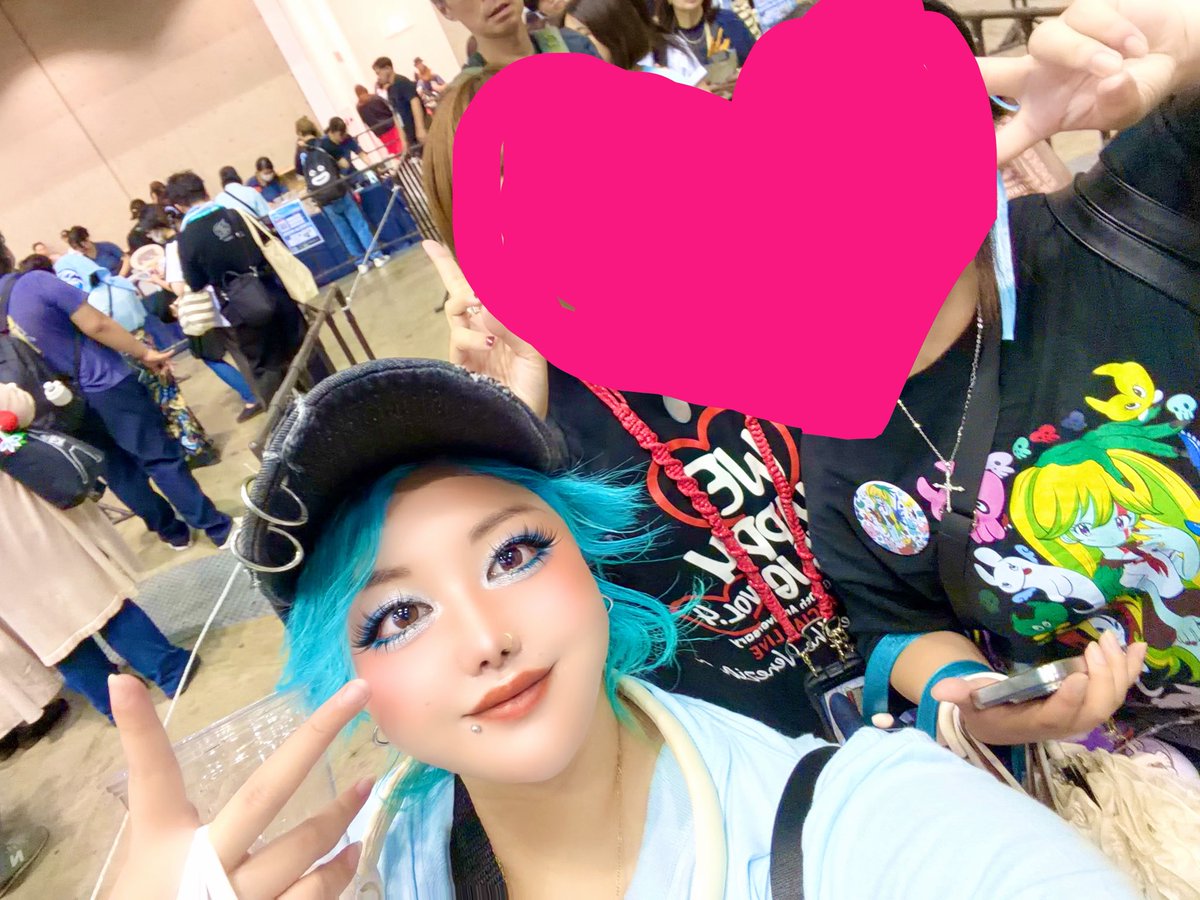 Ho_ya_G's tweet photo. 疲れでまる2日？3日？爆寝してた〜まだまだ夢見心地で頭ふわふわ︎︎︎︎☁🫠🫠

ハイコミしてくれた方ありがとうございました！！！！🩵🩵🩵
会いたい人に会えてまじ嬉しかった✨💕

#GLAY #GLAY幕張 #WLHS #HAPPYSWING https://t.co/CFSp9NIbHI