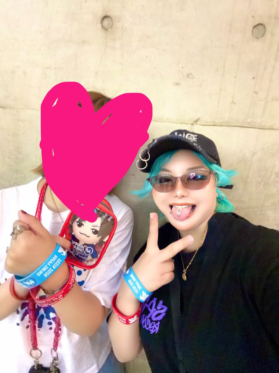 Ho_ya_G's tweet photo. 疲れでまる2日？3日？爆寝してた〜まだまだ夢見心地で頭ふわふわ︎︎︎︎☁🫠🫠

ハイコミしてくれた方ありがとうございました！！！！🩵🩵🩵
会いたい人に会えてまじ嬉しかった✨💕

#GLAY #GLAY幕張 #WLHS #HAPPYSWING https://t.co/CFSp9NIbHI