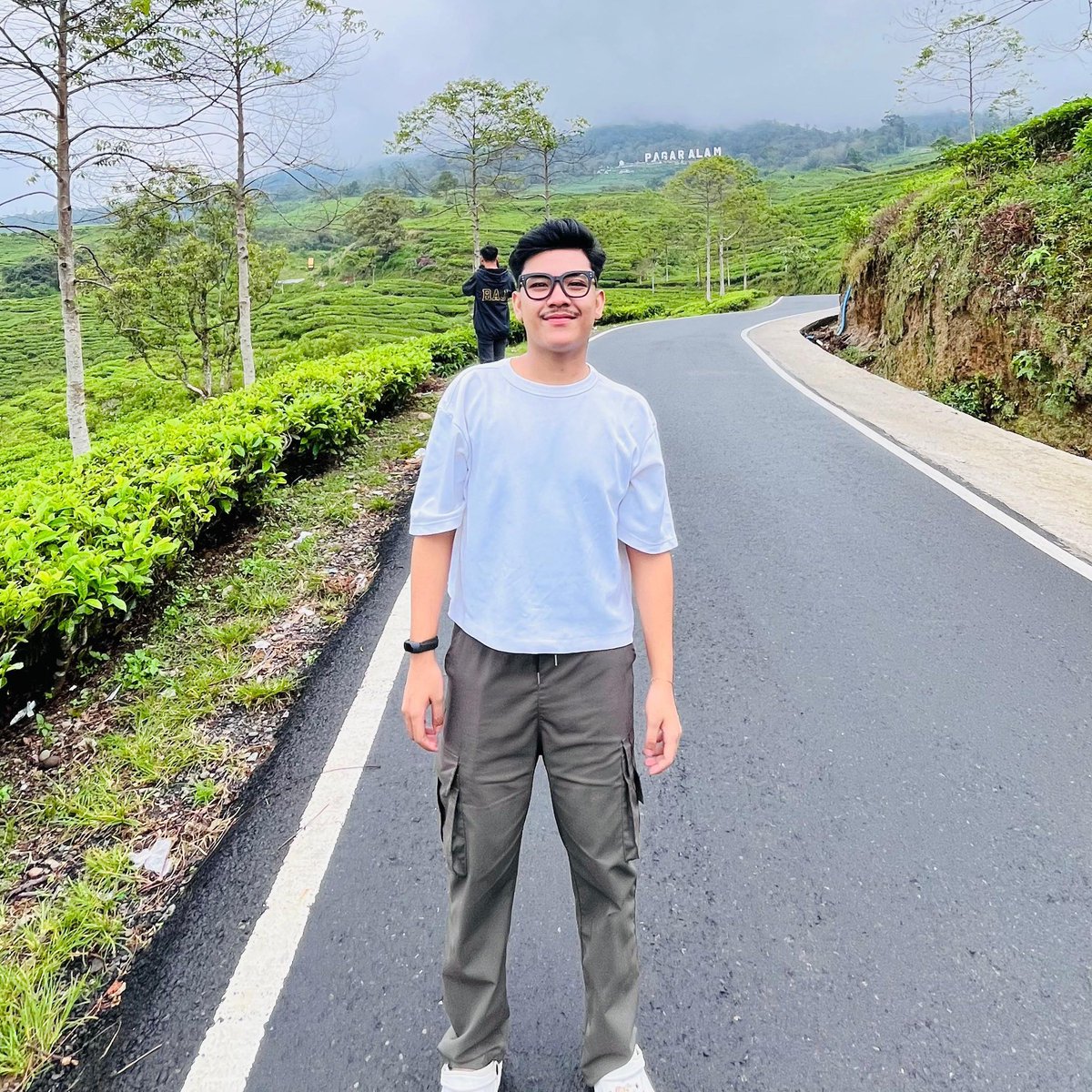 MixMacthalwg7's tweet photo. Indahnya pemandangan apa lagi jalan nya berdua sama kamu #Gayjakarta #Gaybali #Gaybandung #Gayjogja #Gaymedan #Gaylampung https://t.co/DXjnz4DXyO
