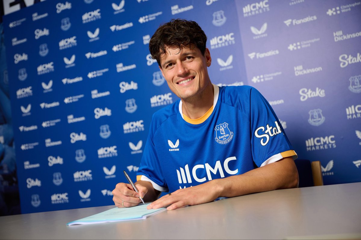 W33ie's tweet photo. Christian Norgaard ✍️#AFC https://t.co/bplvAQFtCi