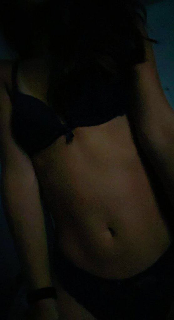 Akemiini0's tweet photo. Dm if you have a 8+ inch cock 

Dm se vc tem um pau cm mais de 17cm, vem trocar vd🔥

#horny #dmsopen #bwc #nsfwtwt
#hard #nsfw #dick #cock #PINTOAWARD #PINTOAWARDS
#bwc #bwc https://t.co/FuftMVyg06