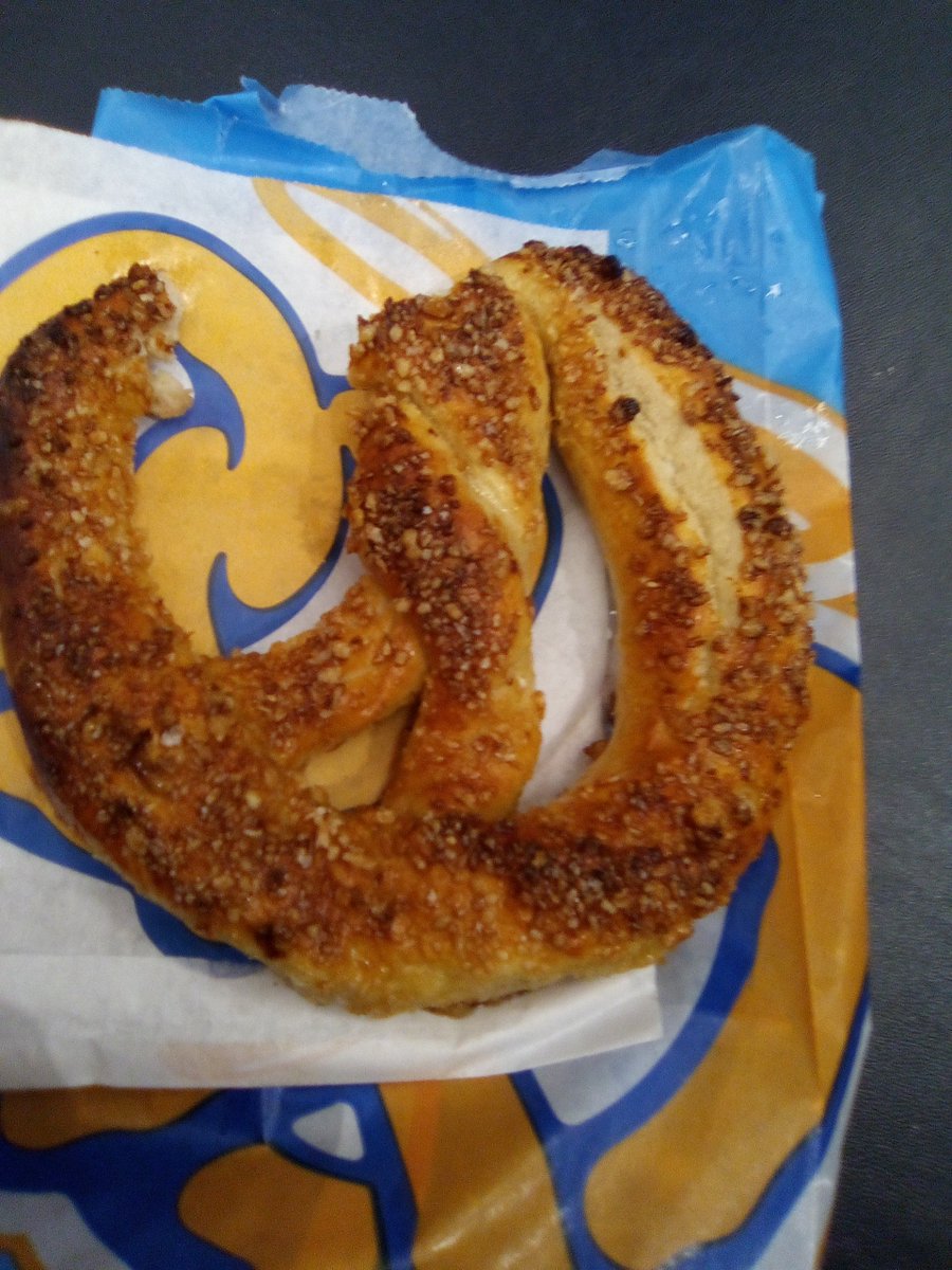 JobsPajama's tweet photo. FREE Auntie Pretzel Use Code: Kenies2684 Download The Auntie Annies 🥨 App When Purchase A 🥨 https://t.co/fzWTW9Qbwj
